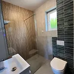 Ferienhaus Dom I Nad Morzem I Jeziorem - - Jaroslawiec *