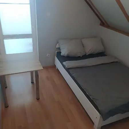 Dom I Nad Morzem I Jeziorem - - Jaroslawiec Feriehus Jezierzany