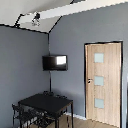 Dom I Nad Morzem I Jeziorem - - Jaroslawiec *