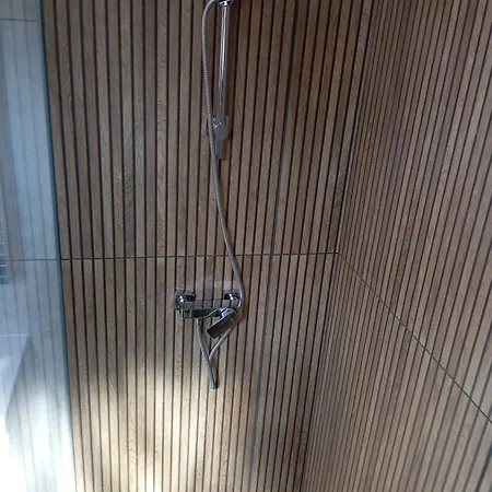 Dom I Nad Morzem I Jeziorem - - Jaroslawiec