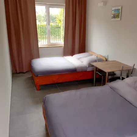 Dom I Nad Morzem I Jeziorem - - Jaroslawiec * Jezierzany