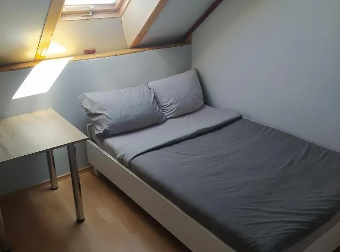 Dom I Nad Morzem I Jeziorem - - Jaroslawiec