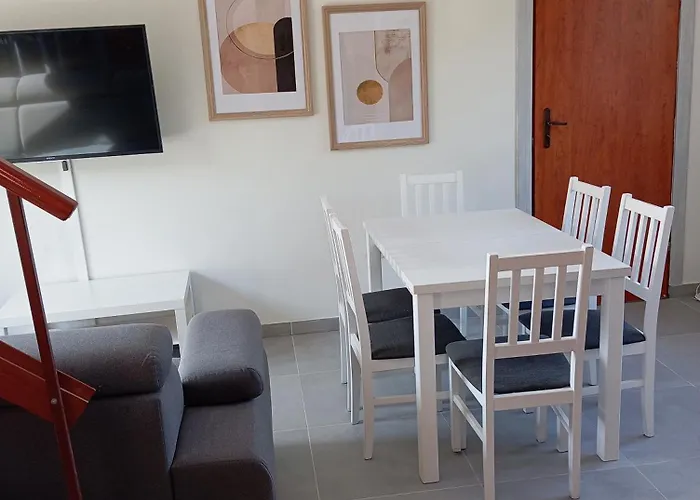 Dom I Nad Morzem I Jeziorem - - Jaroslawiec